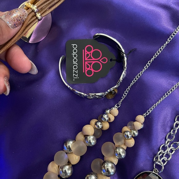 A Bit of Brown - Picture 5 of 9